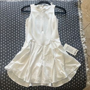 Lululemon Athletica Women’s Size 6 Casual Dress never worn